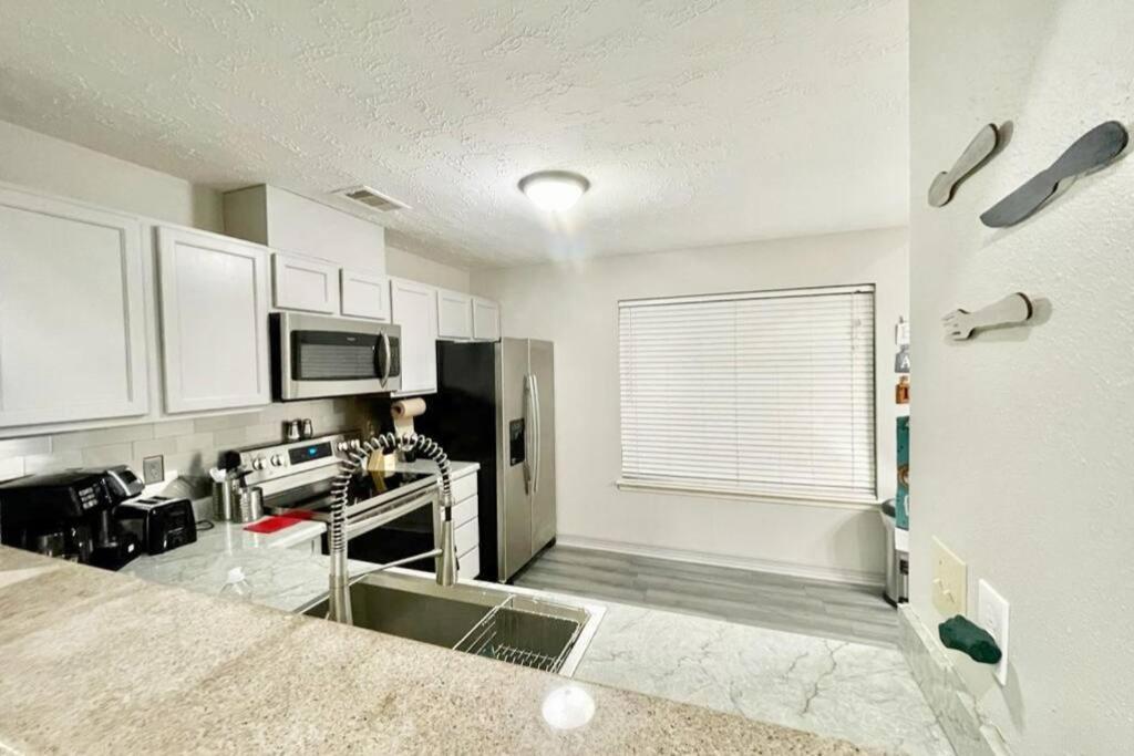 3 Bedroom Entire Home - Centrally Located In Katy, Texas Eksteriør billede
