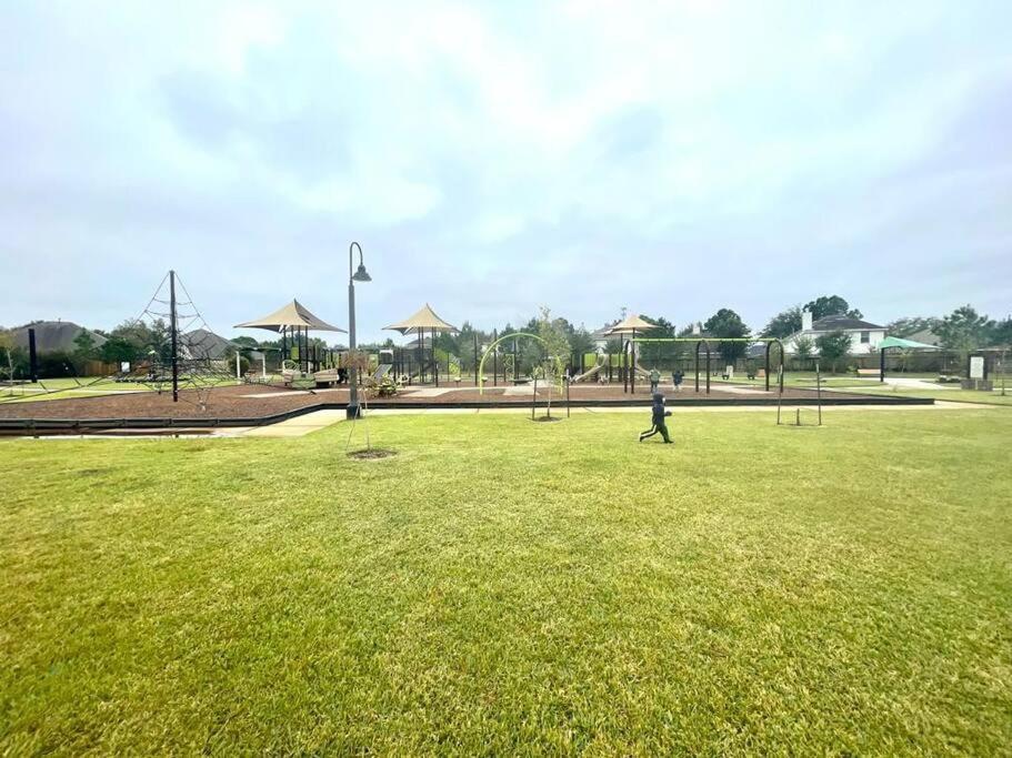 3 Bedroom Entire Home - Centrally Located In Katy, Texas Eksteriør billede
