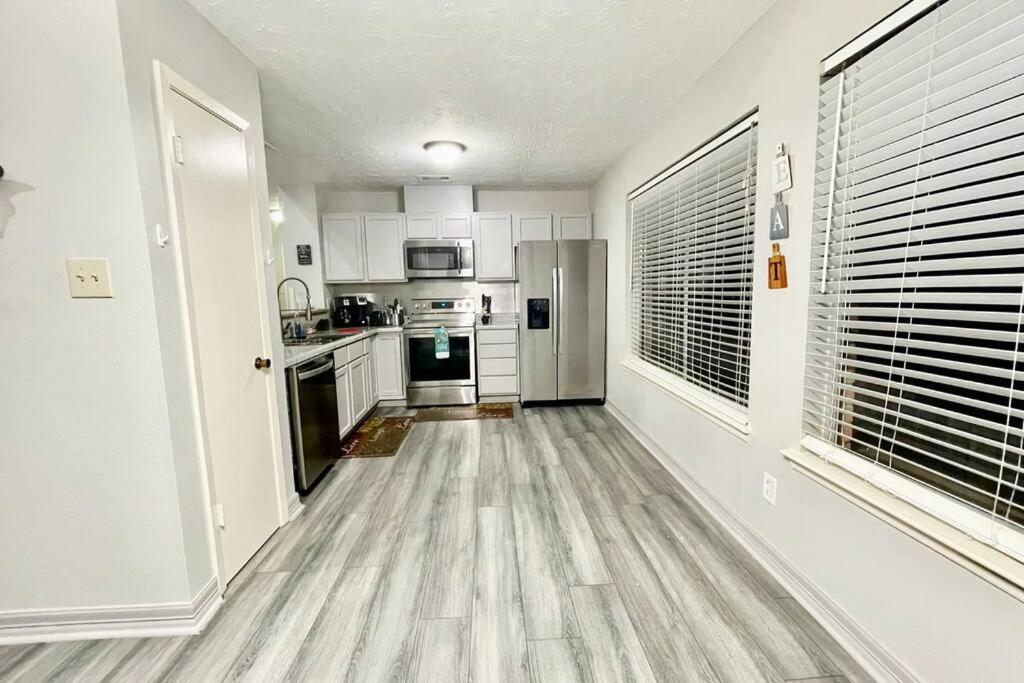 3 Bedroom Entire Home - Centrally Located In Katy, Texas Eksteriør billede